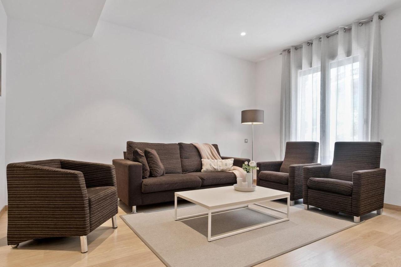 ברצלונה Fisa Rentals Gran Via Apartments מראה חיצוני תמונה